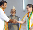  CK Jaffer Sharief with Sonia Gandhi