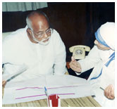 Ck Jaffer Sharief with Mother Therasa